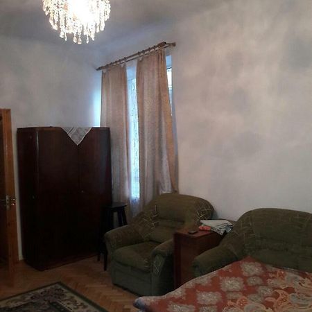 Квартира між вокзалом і центром Львів Екстер'єр фото
